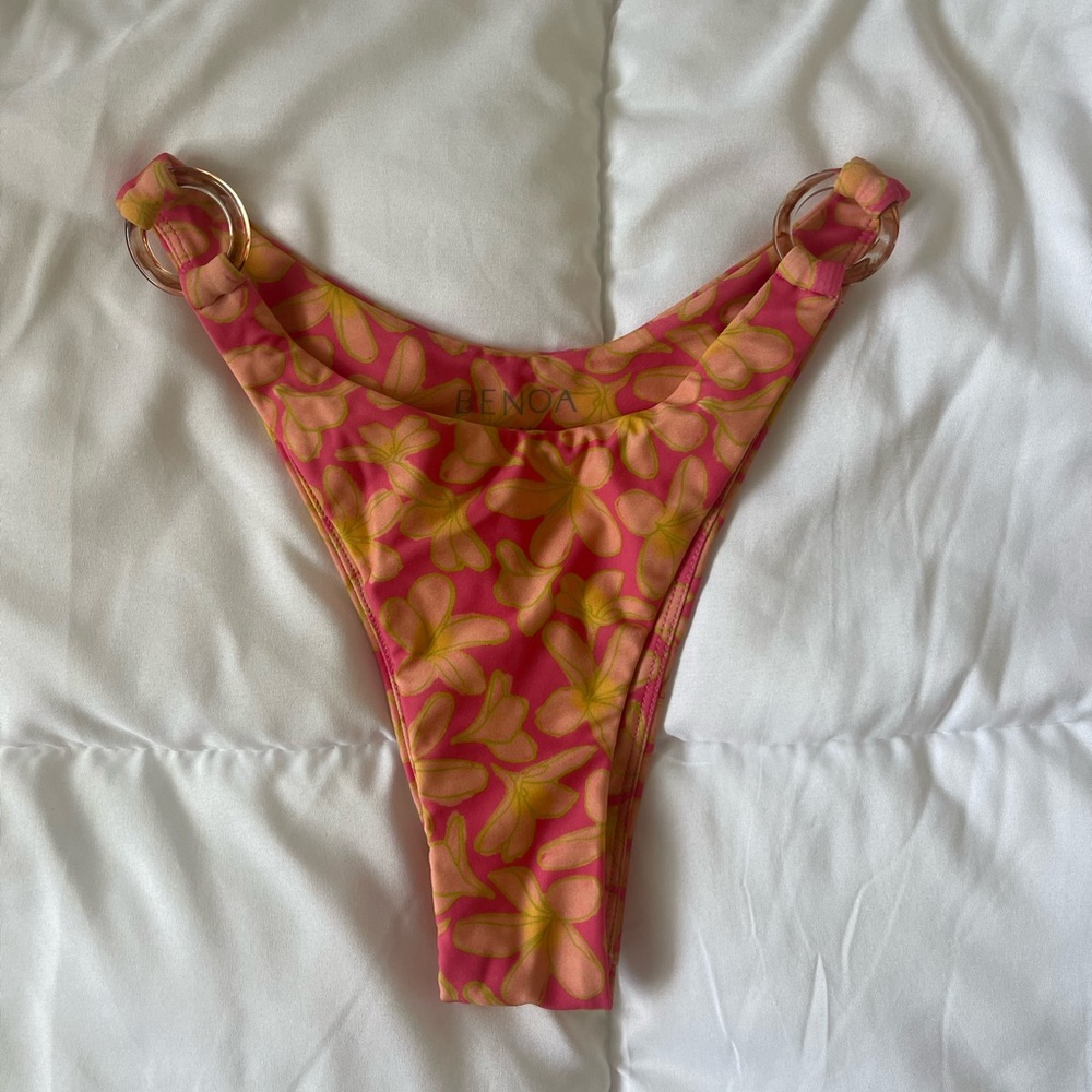 Benoa Plumeria Top
